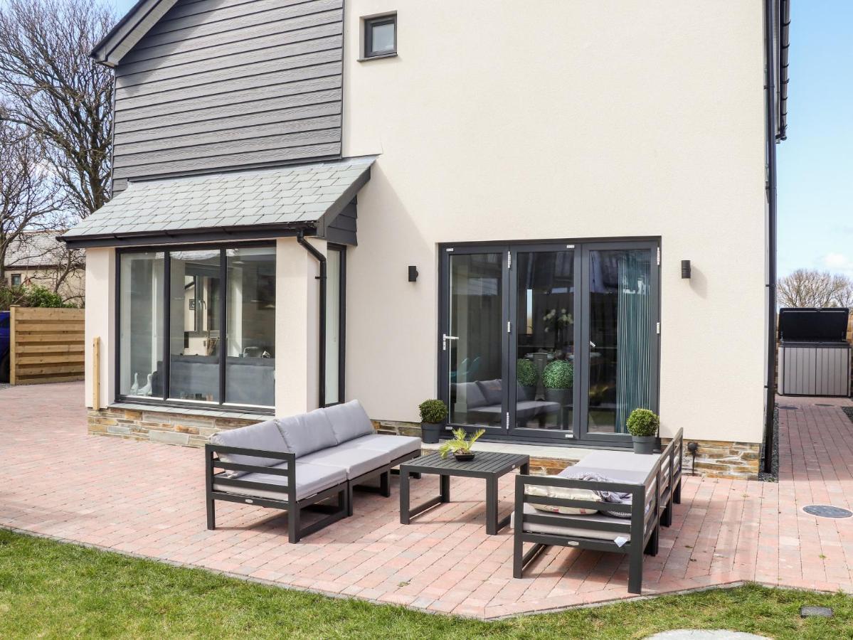 Amal Anpras Villa Tintagel Exteriör bild